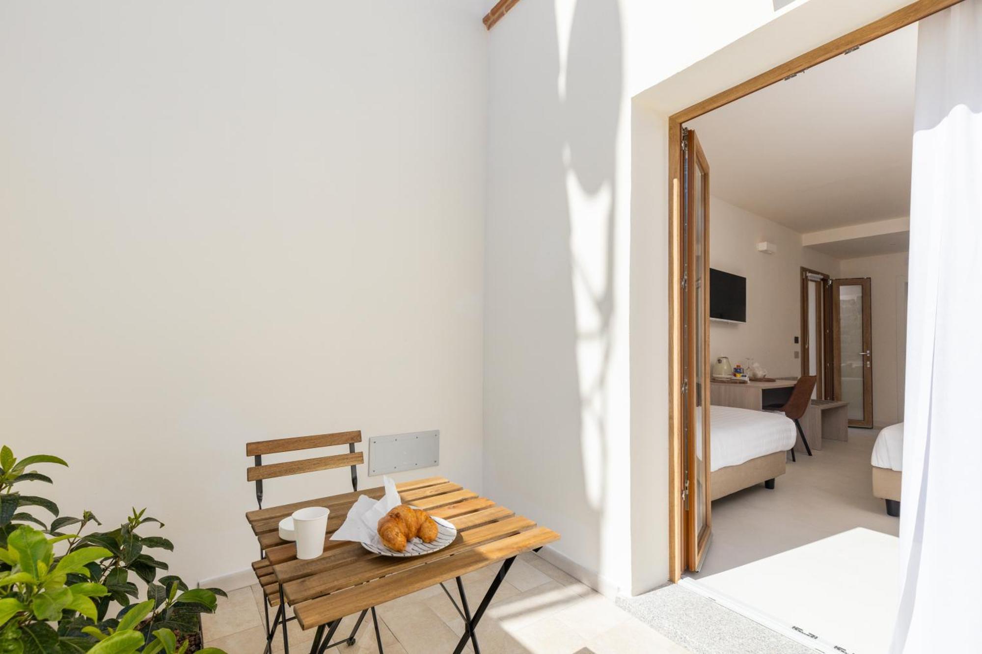 Ausentu Guest House Tortolì Kültér fotó